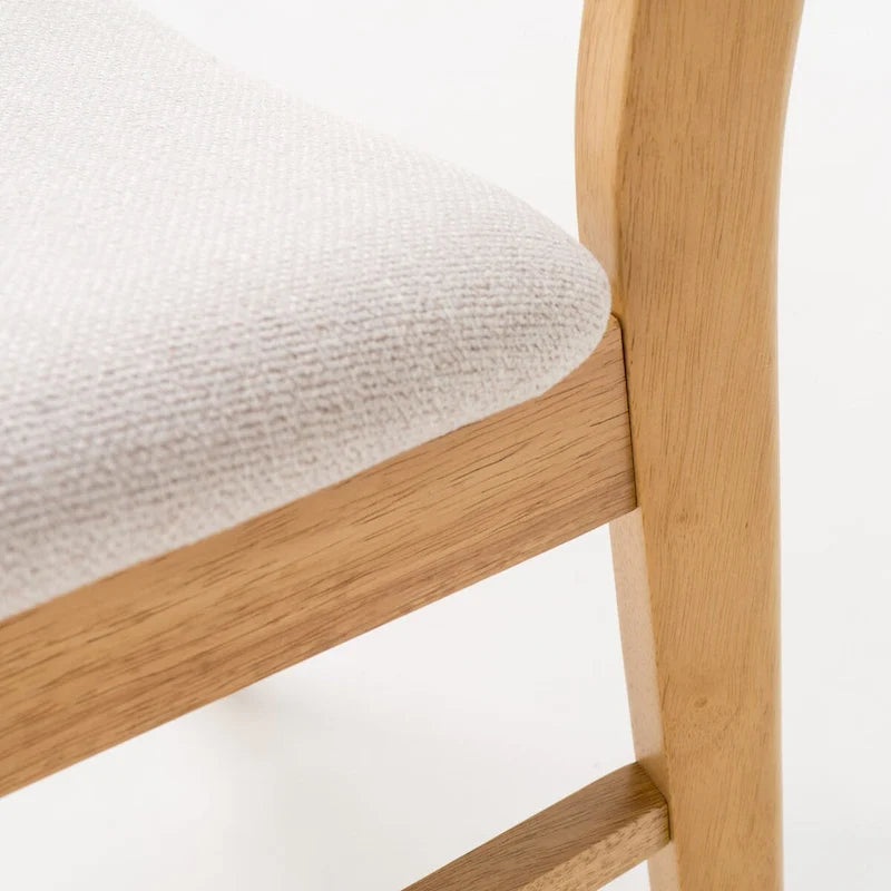 Silla de comedor tapizada de estilo moderno de mediados de siglo con patas de madera de caucho